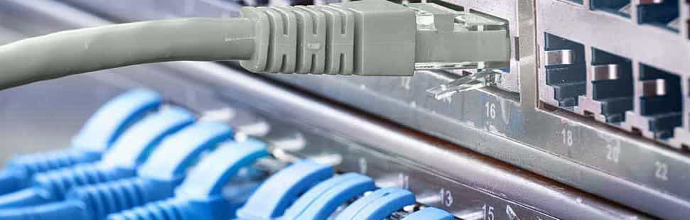 Bild von mehreren Ethernet Switches